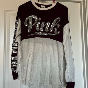 XS (I fit this as a Medium comfortably) Sparkly VS PINK long sleeved shirt